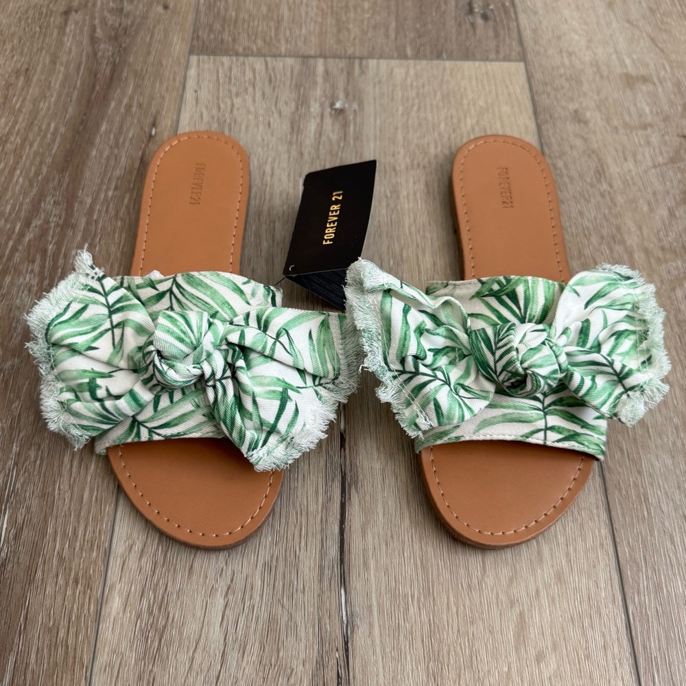 NWT FOREVER 21 Tropical Sandals Bow Detail Women’s Size 6.5